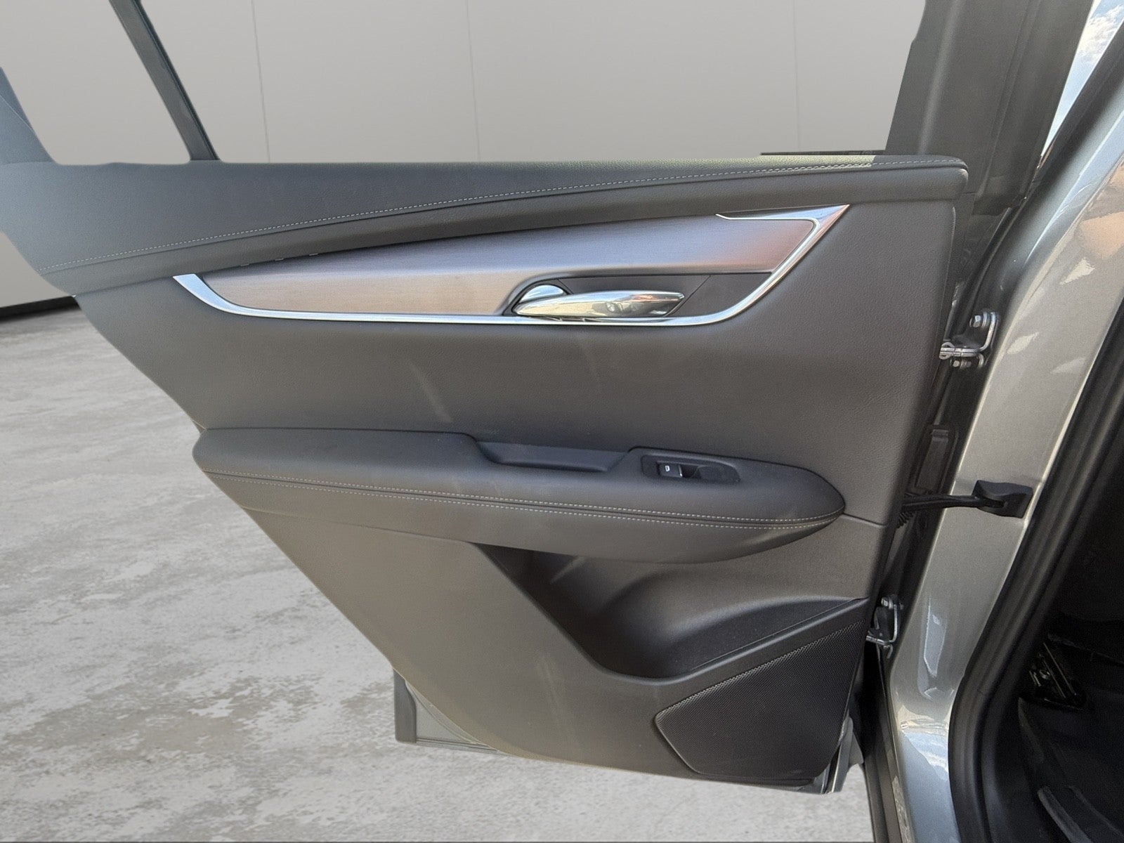 2025 Cadillac XT6 Luxury