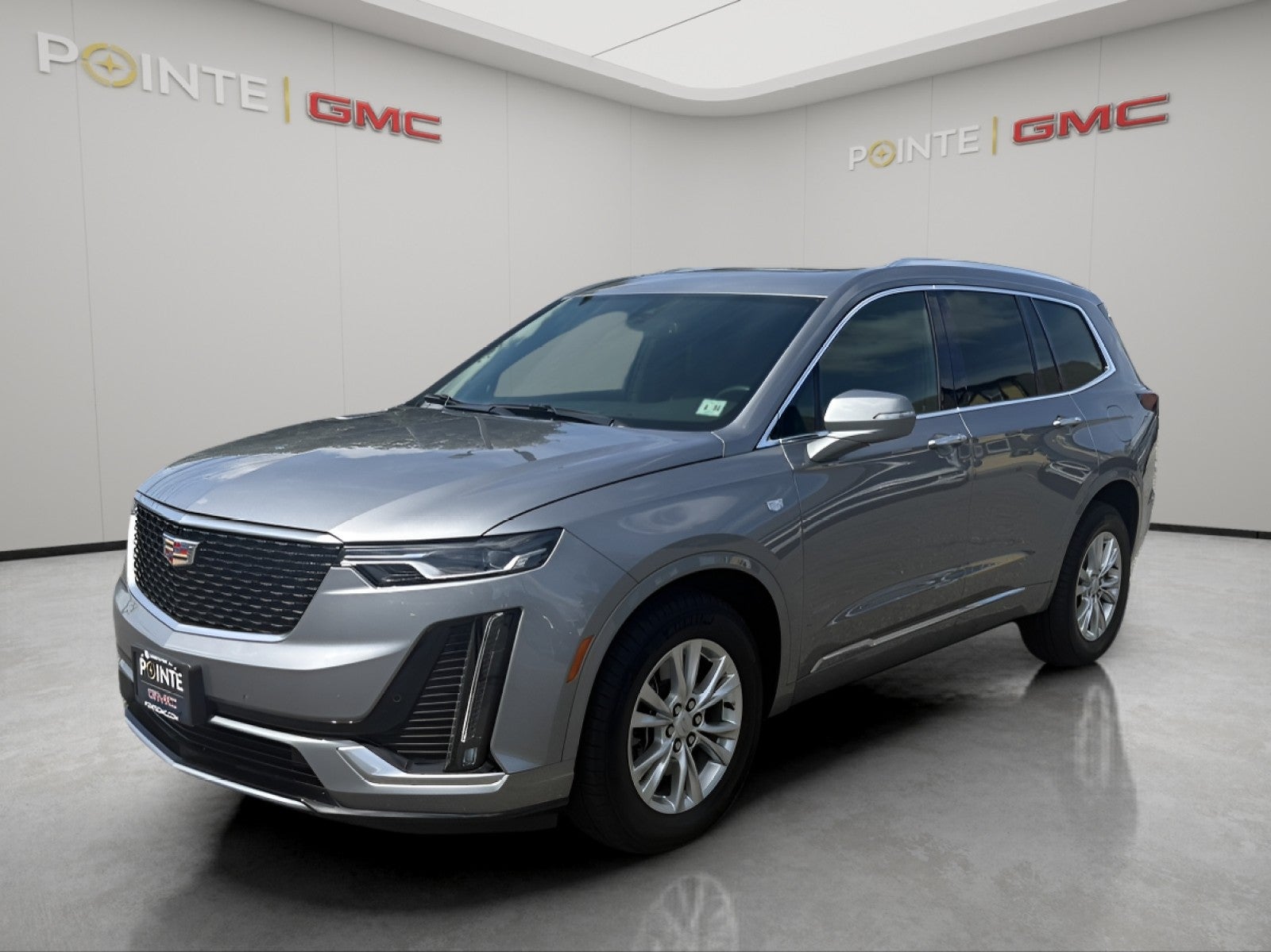 2025 Cadillac XT6 Luxury