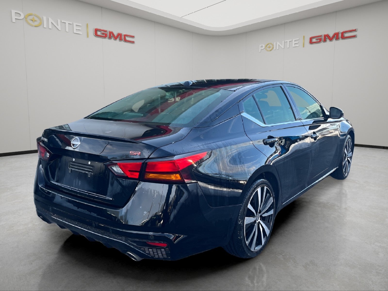 2023 Nissan Altima 2.5 SR