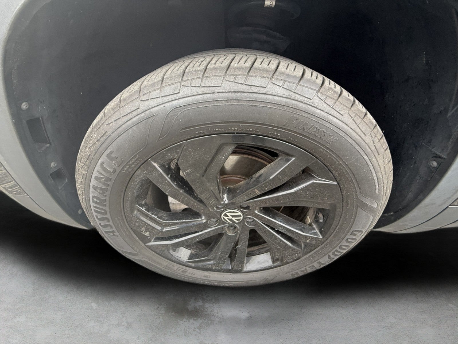 2023 Volkswagen Atlas 3.6L V6 SE w/Technology