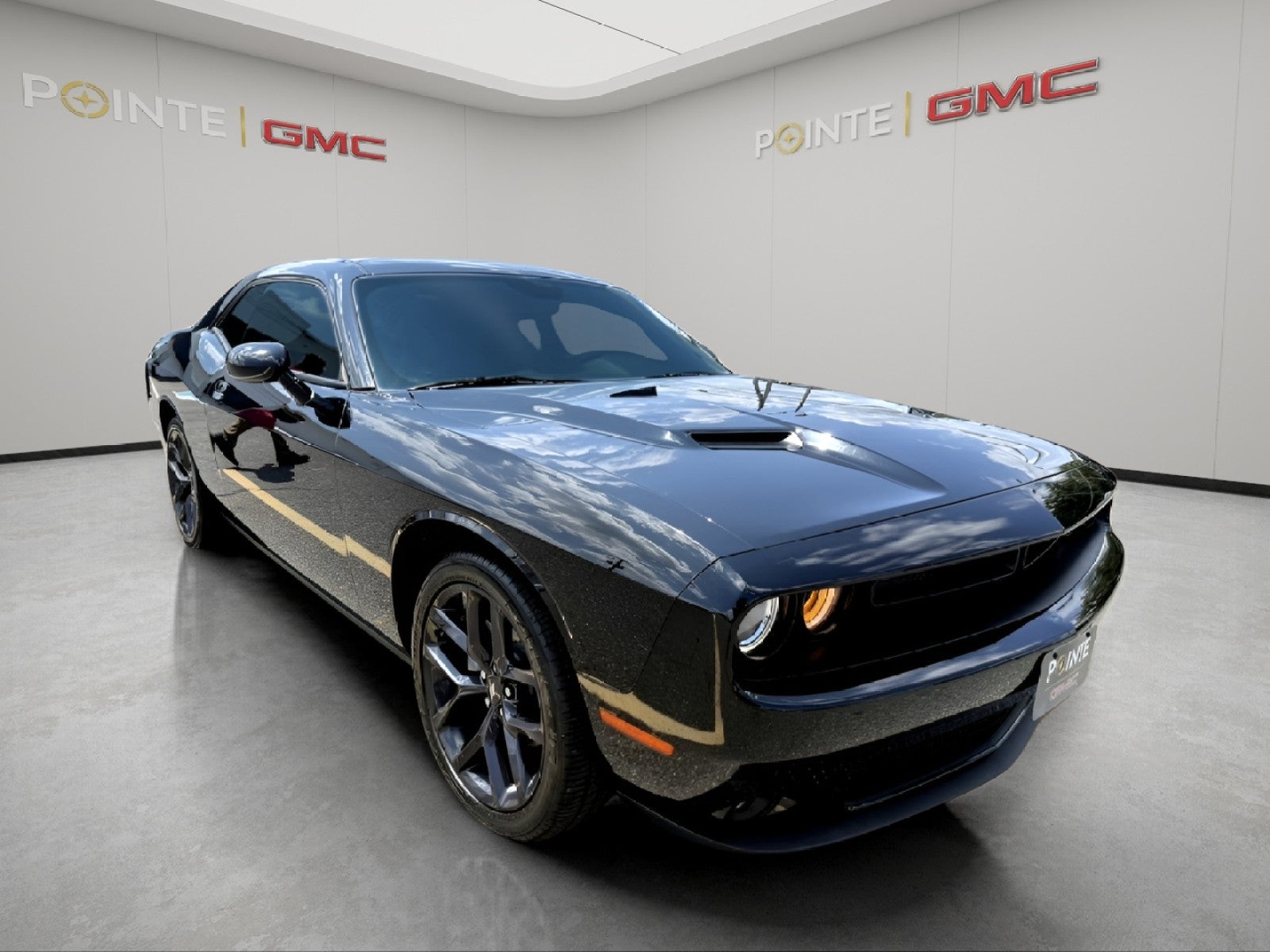 2022 Dodge Challenger SXT
