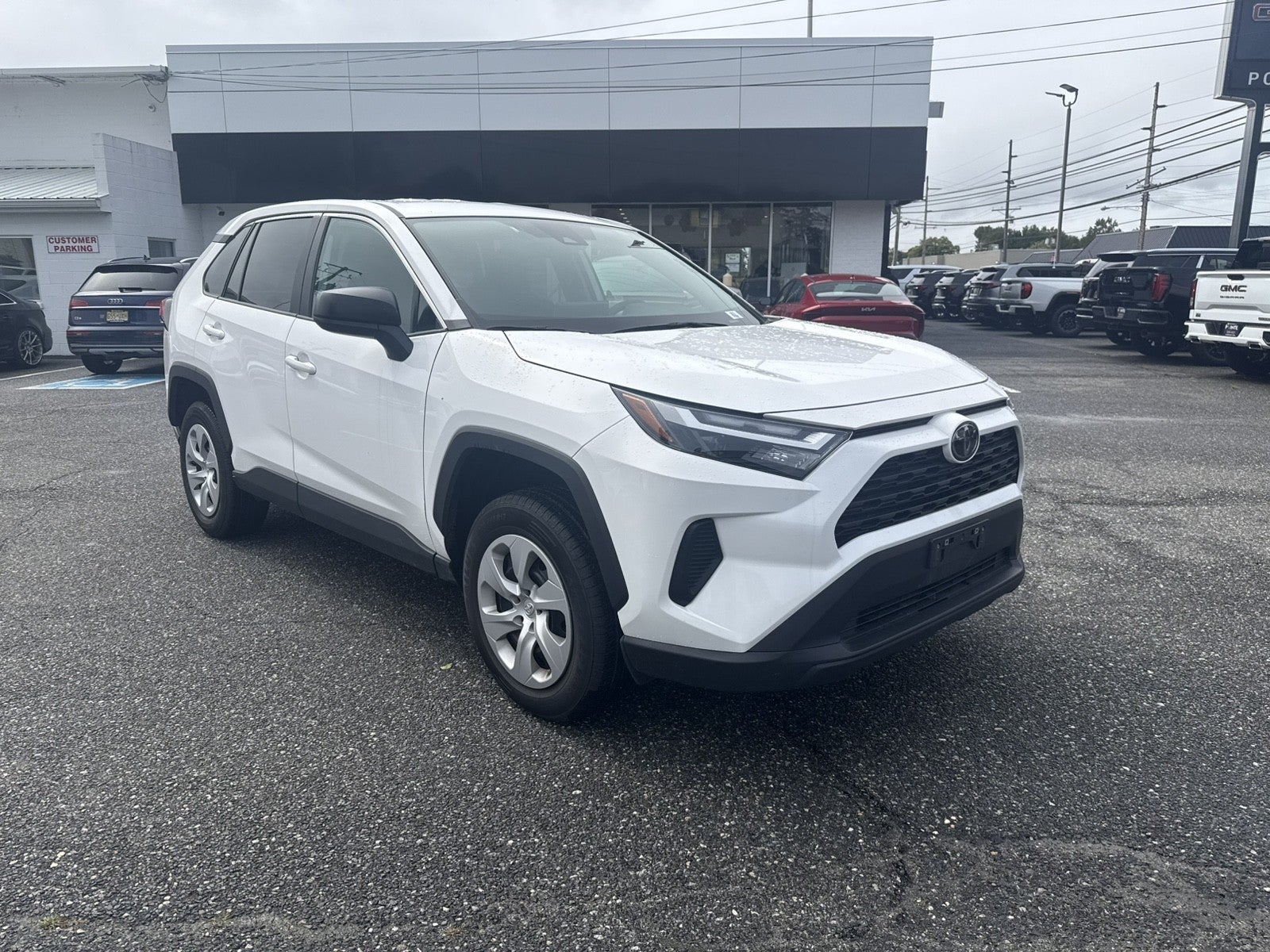 2025 Toyota RAV4 LE