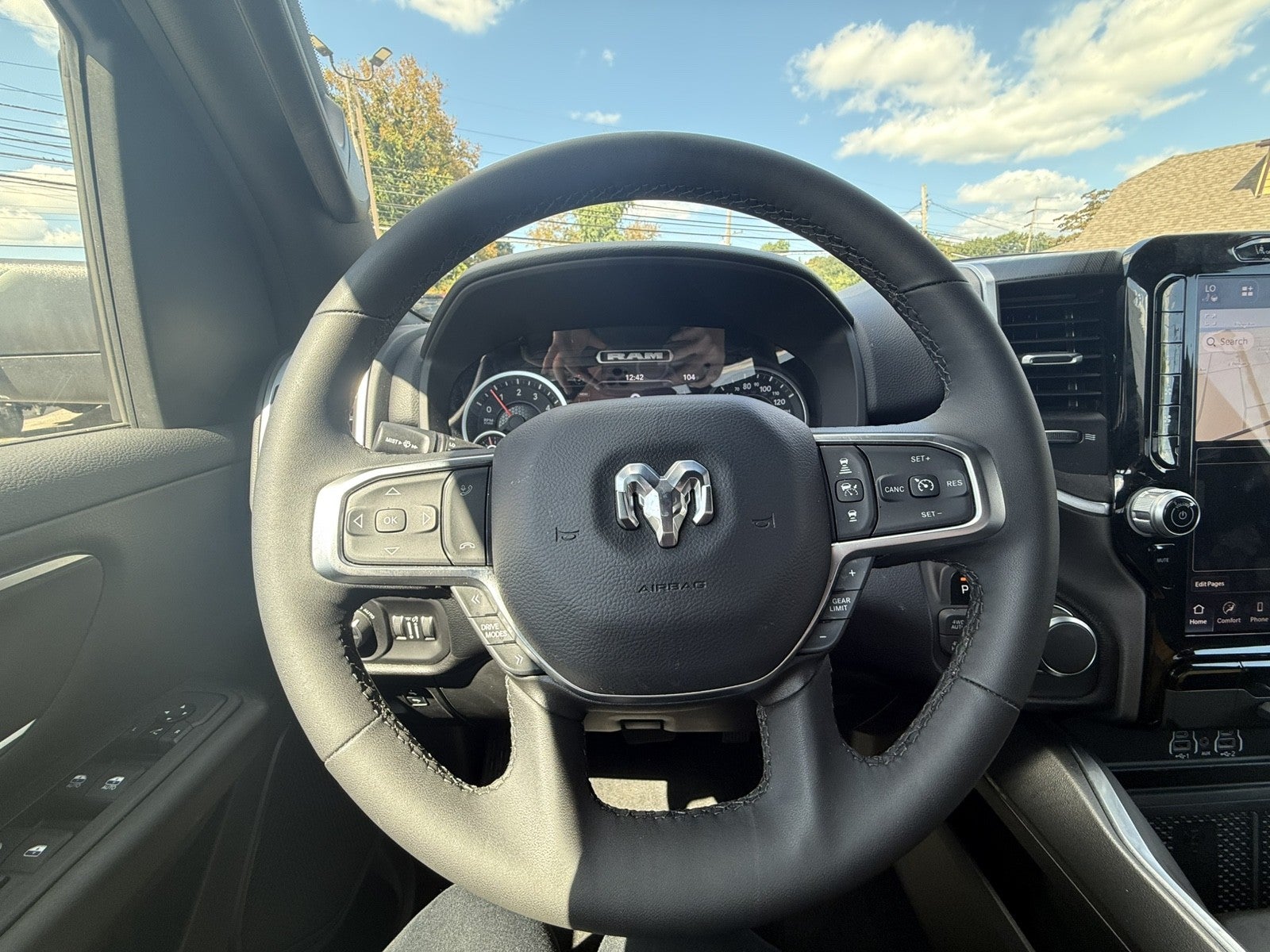 2026 RAM 1500 Big Horn Crew Cab 4x4 5'7" Box