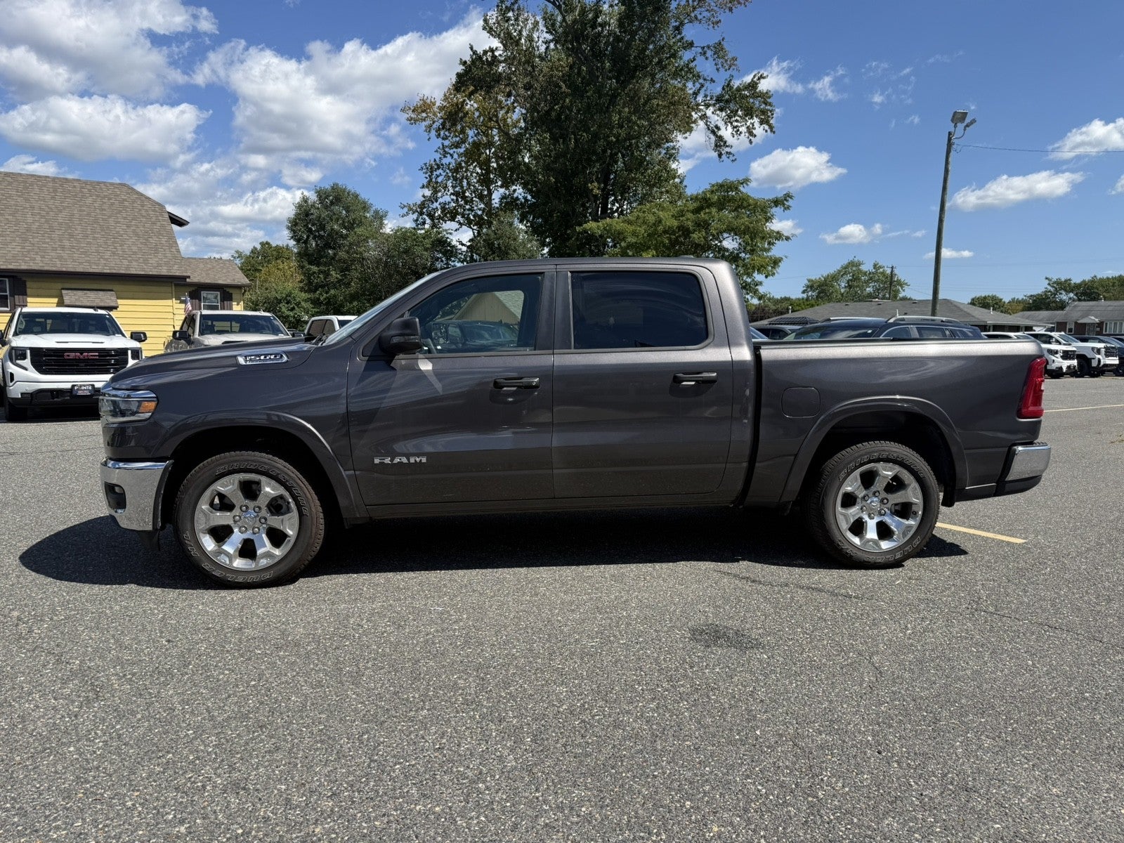 2026 RAM 1500 Big Horn Crew Cab 4x4 5'7" Box