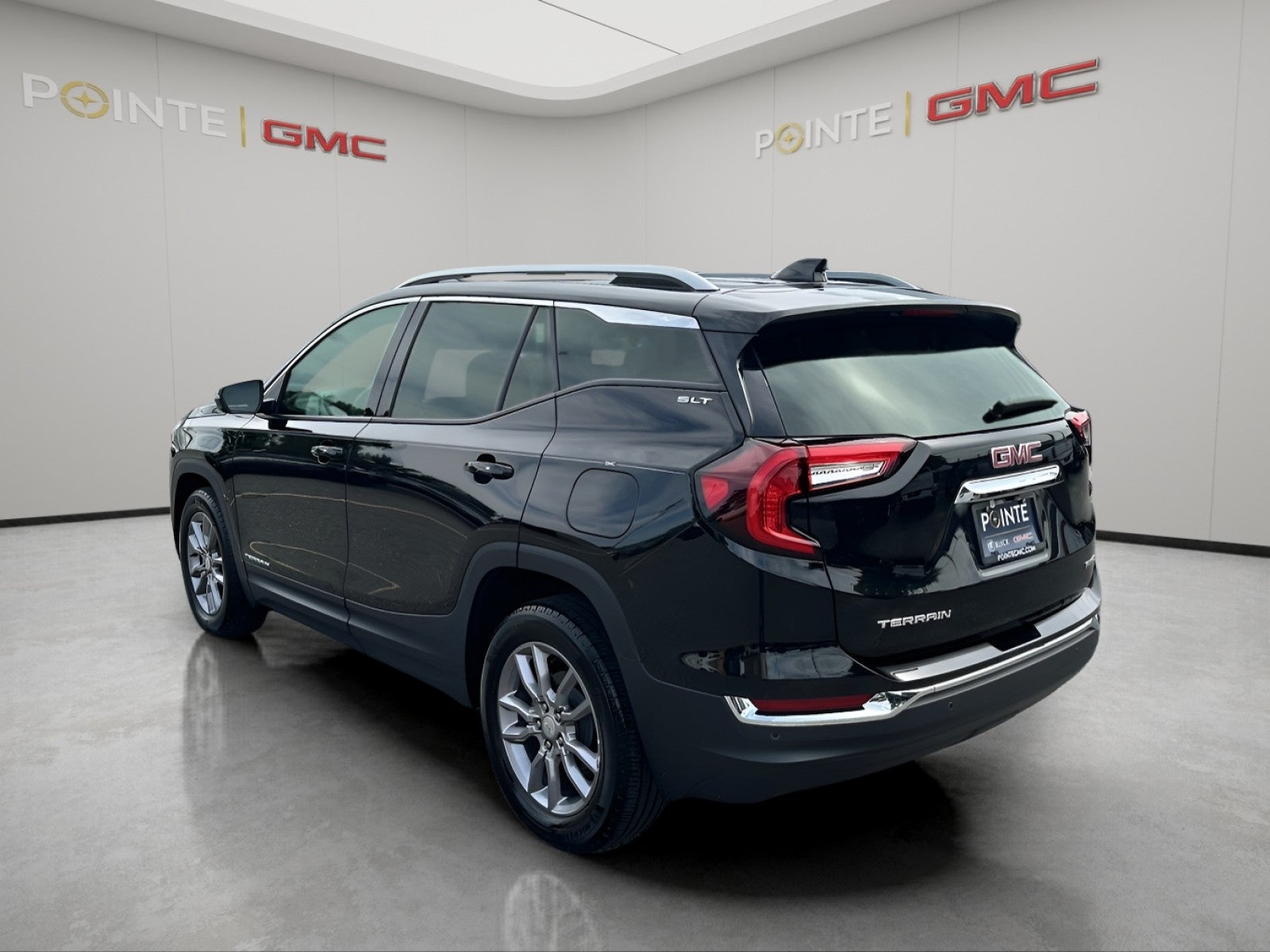 2023 GMC Terrain SLT