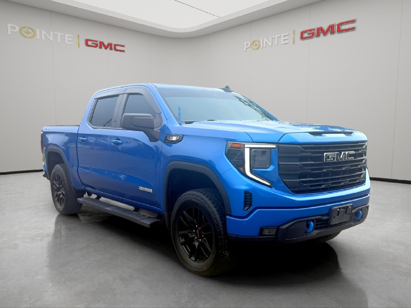 2022 GMC Sierra 4WD Crew Cab Short Box Elevation's photo
