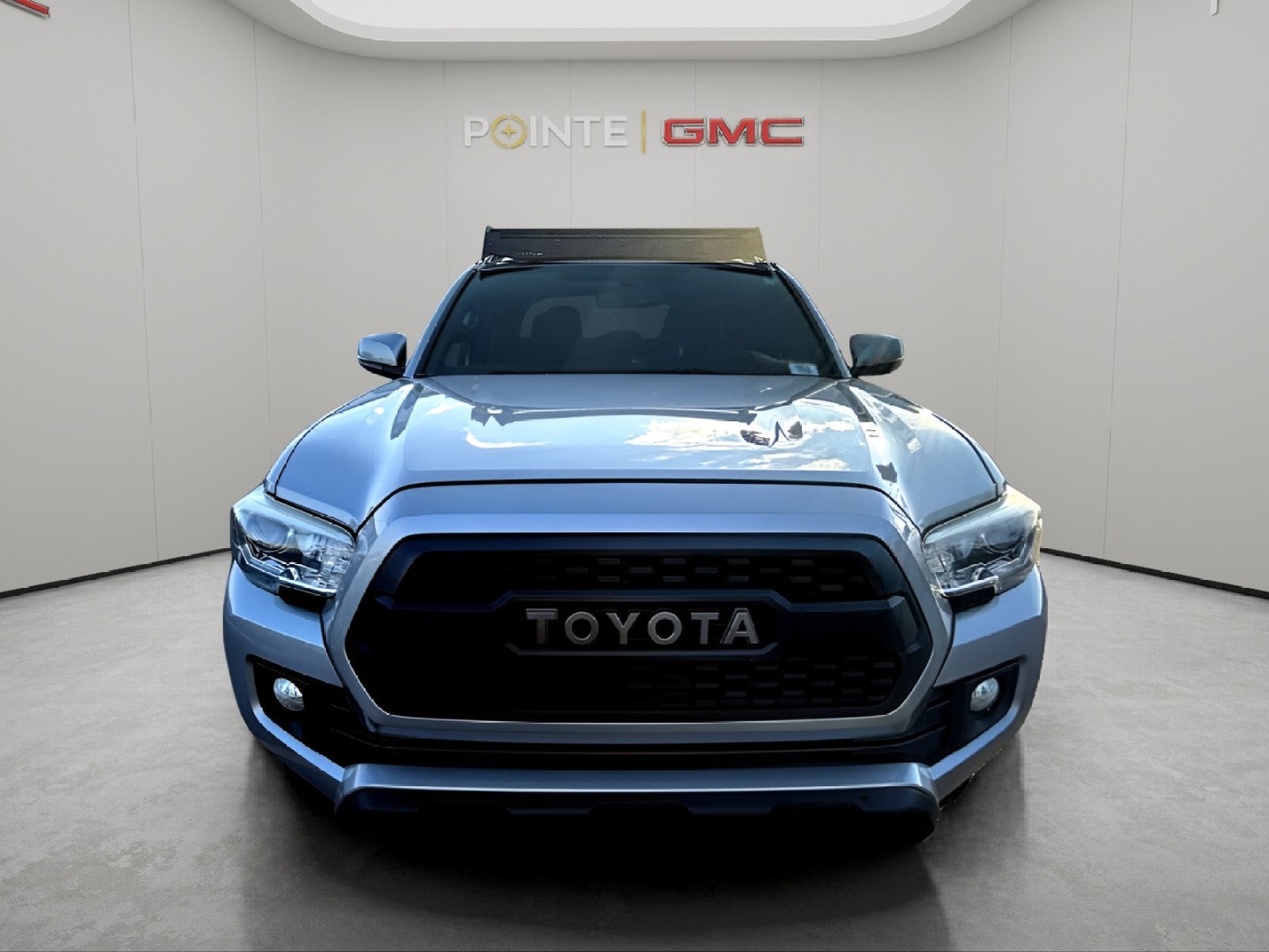 2016 Toyota Tacoma SR