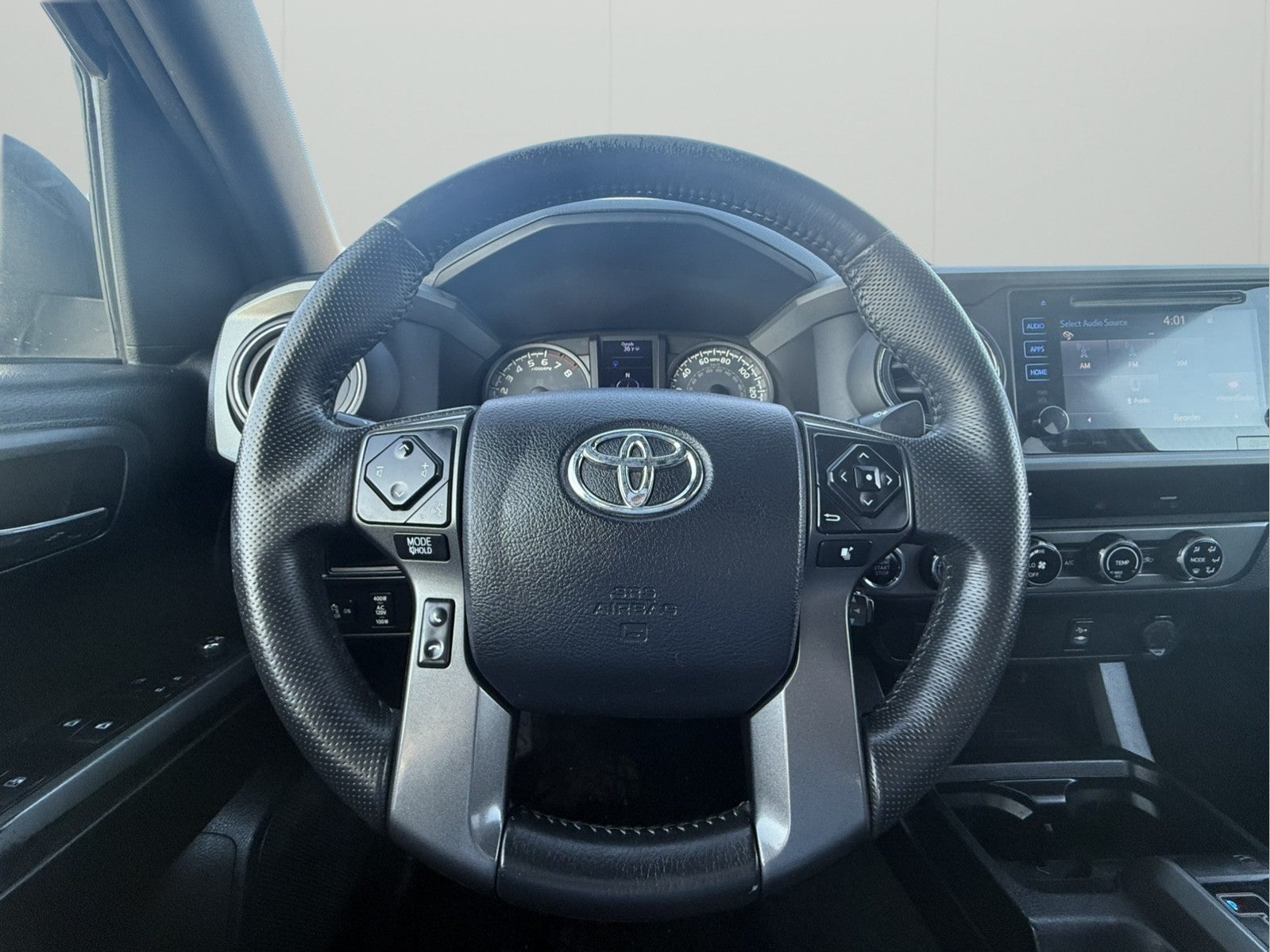 2016 Toyota Tacoma SR
