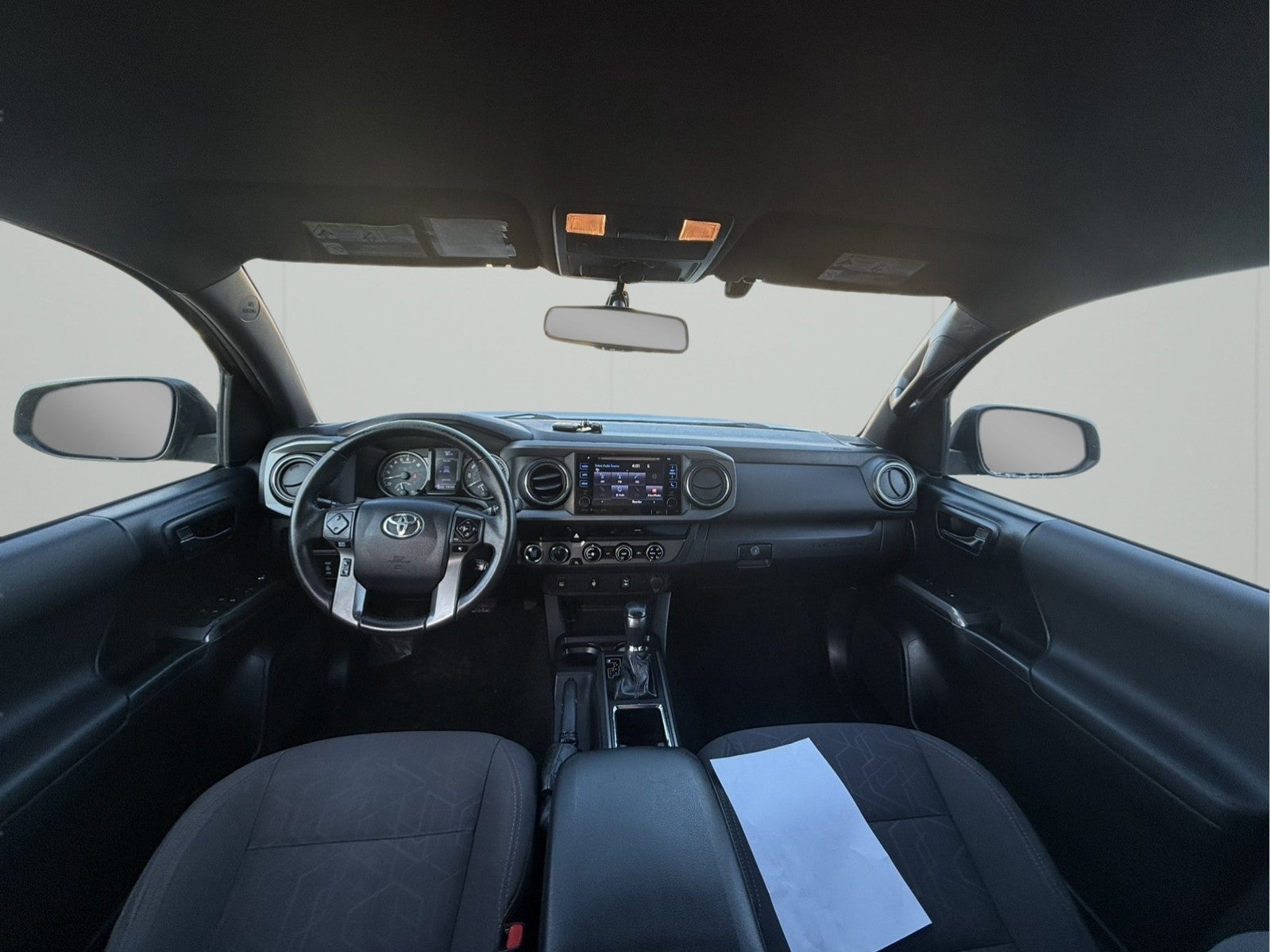 2016 Toyota Tacoma SR