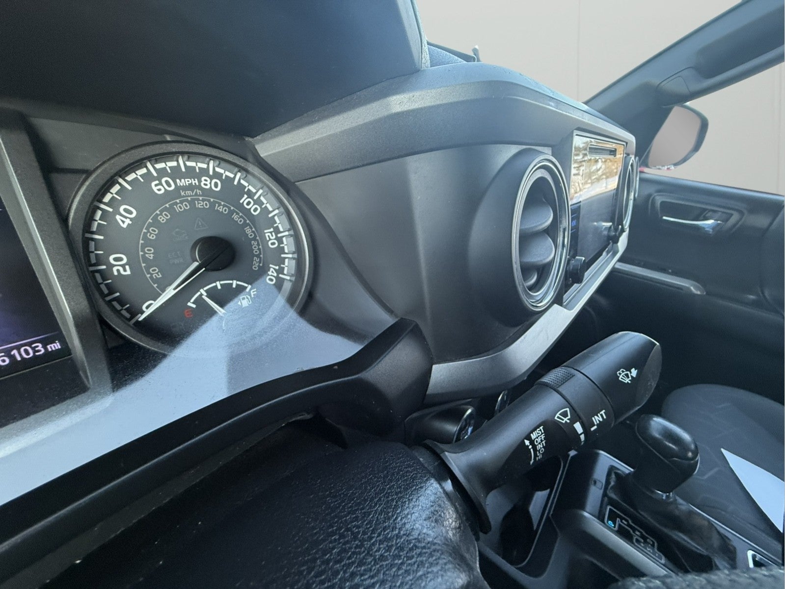 2016 Toyota Tacoma SR