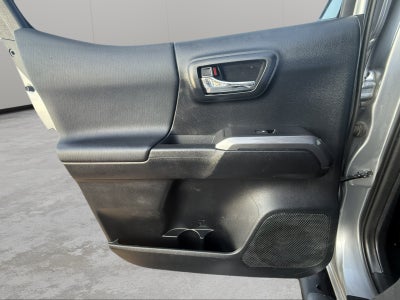 2016 Toyota Tacoma SR