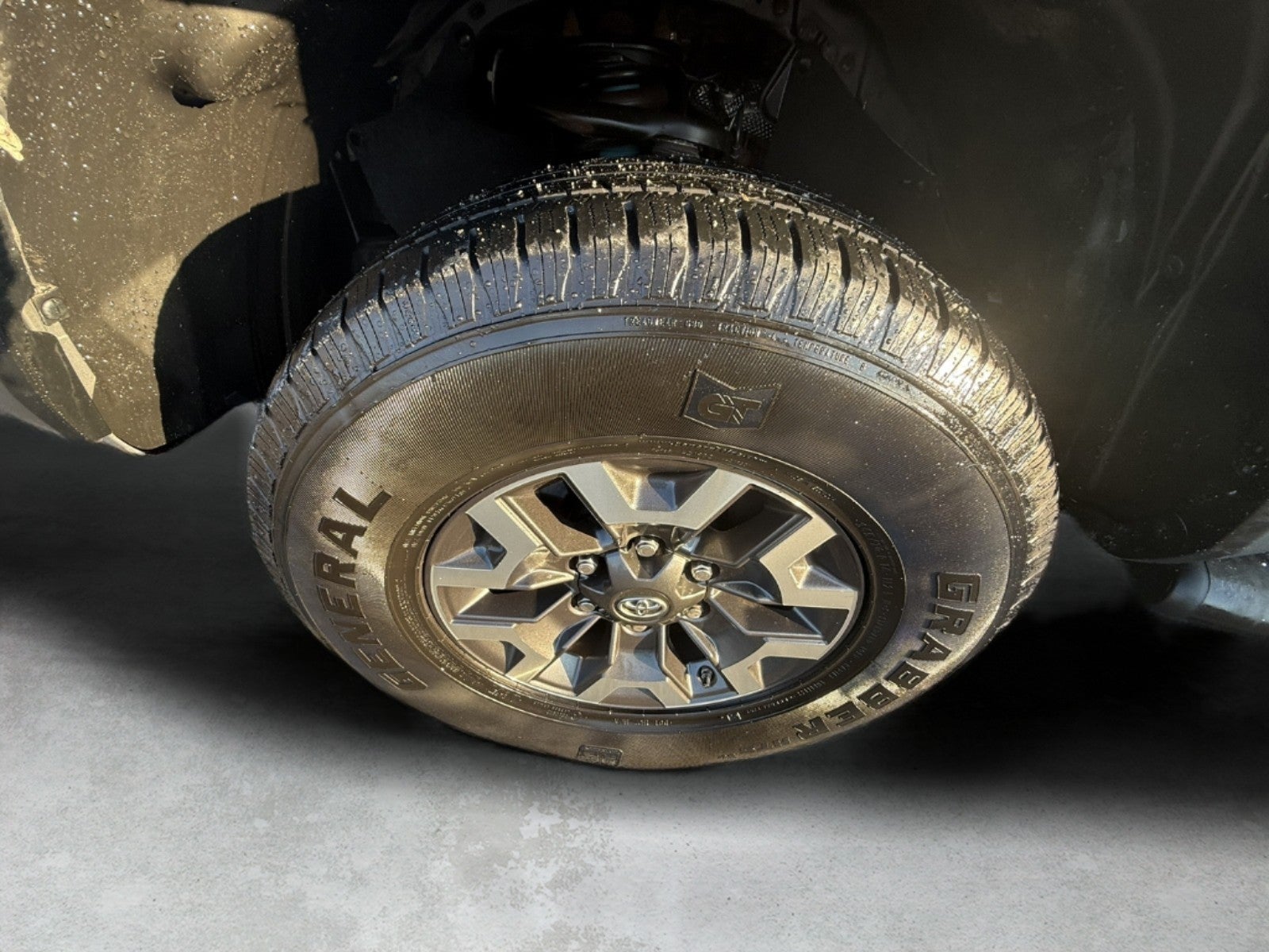 2016 Toyota Tacoma SR