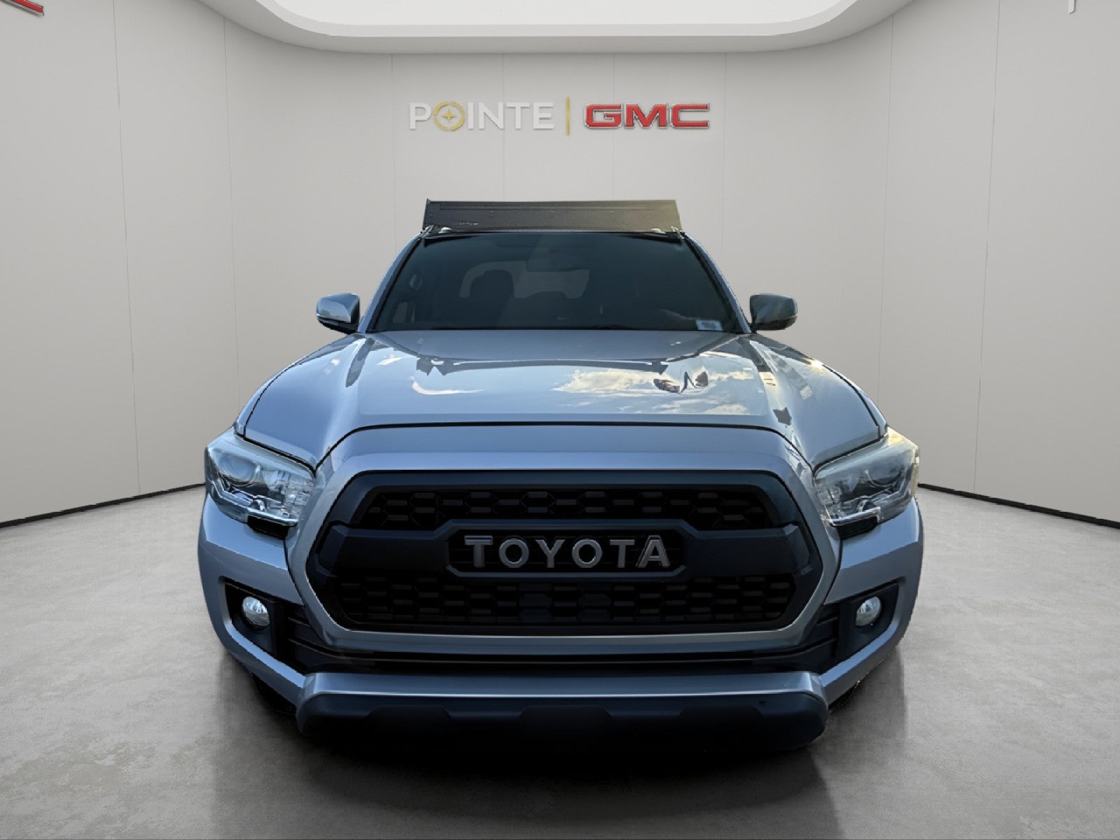 2016 Toyota Tacoma SR