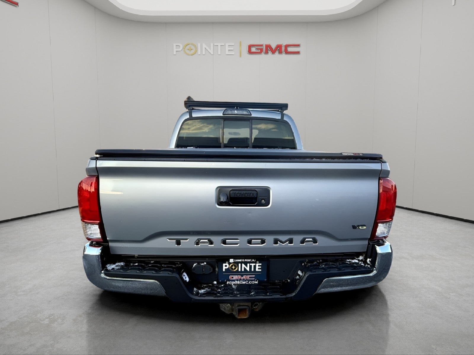 2016 Toyota Tacoma SR