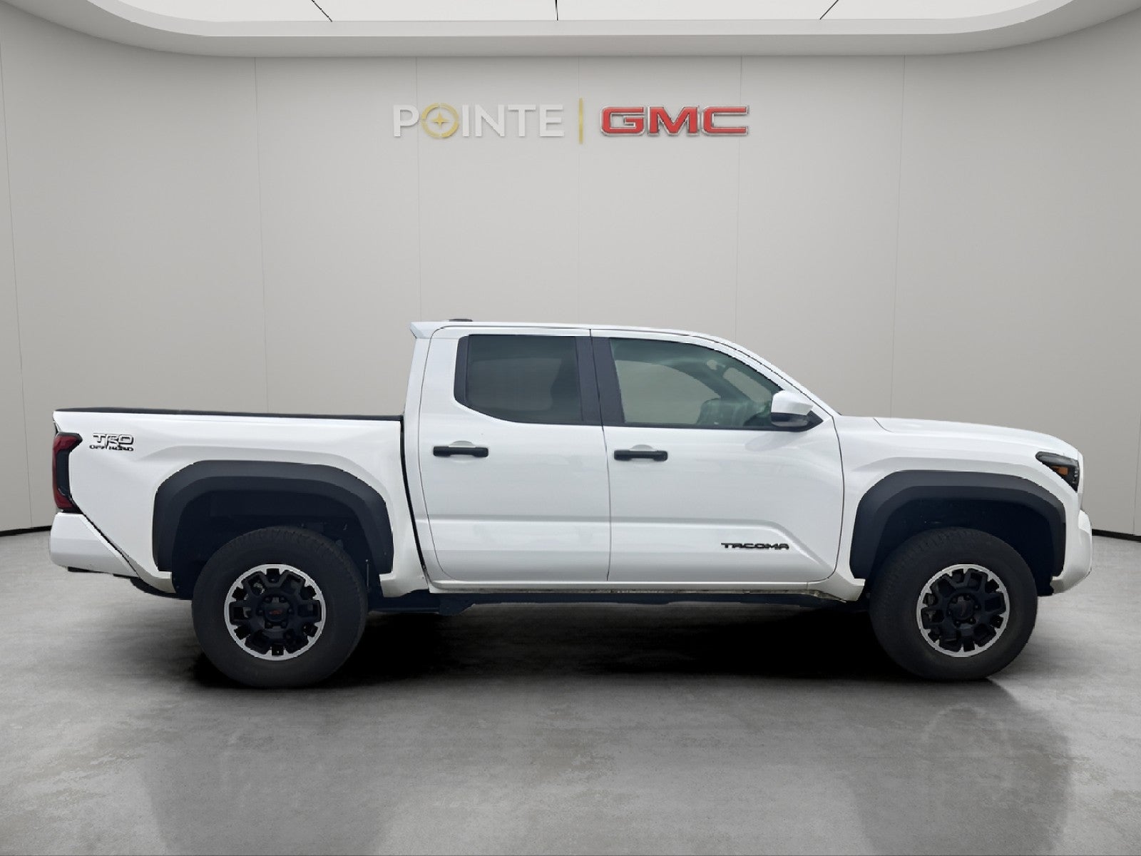 2024 Toyota Tacoma 4WD SR5