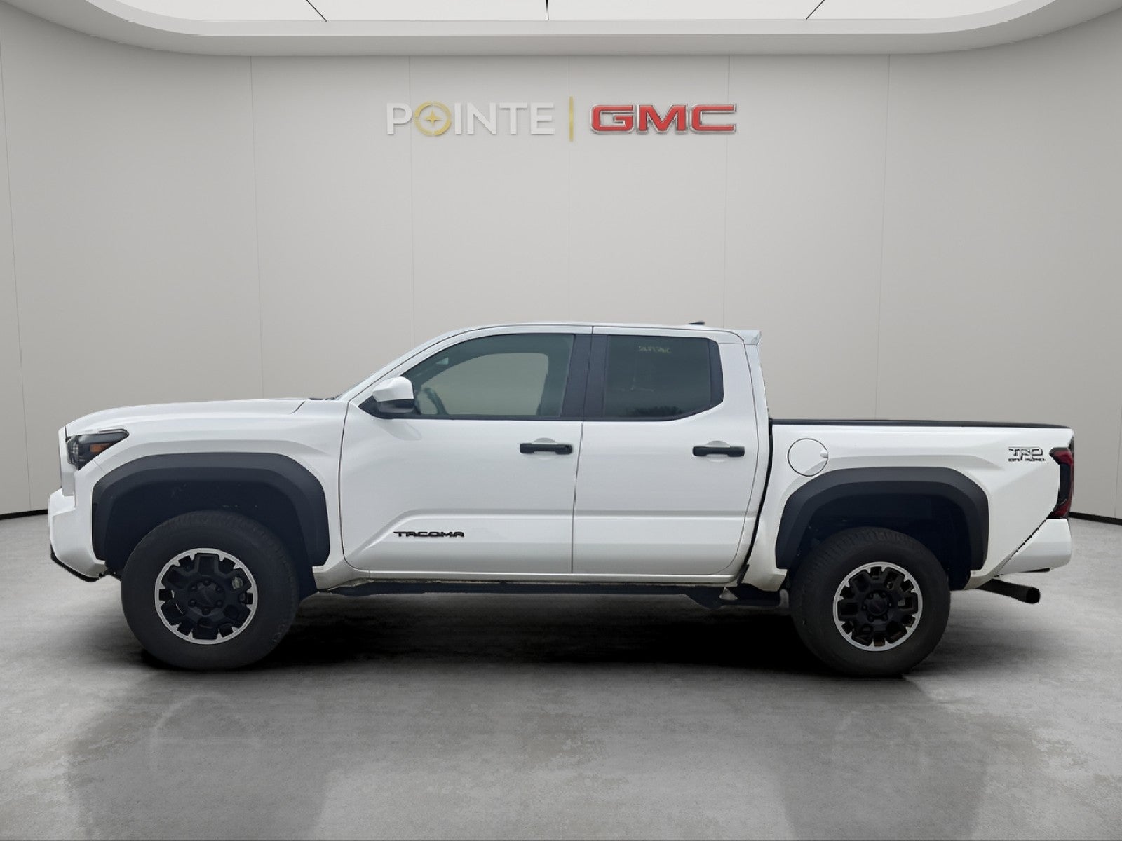 2024 Toyota Tacoma 4WD SR5