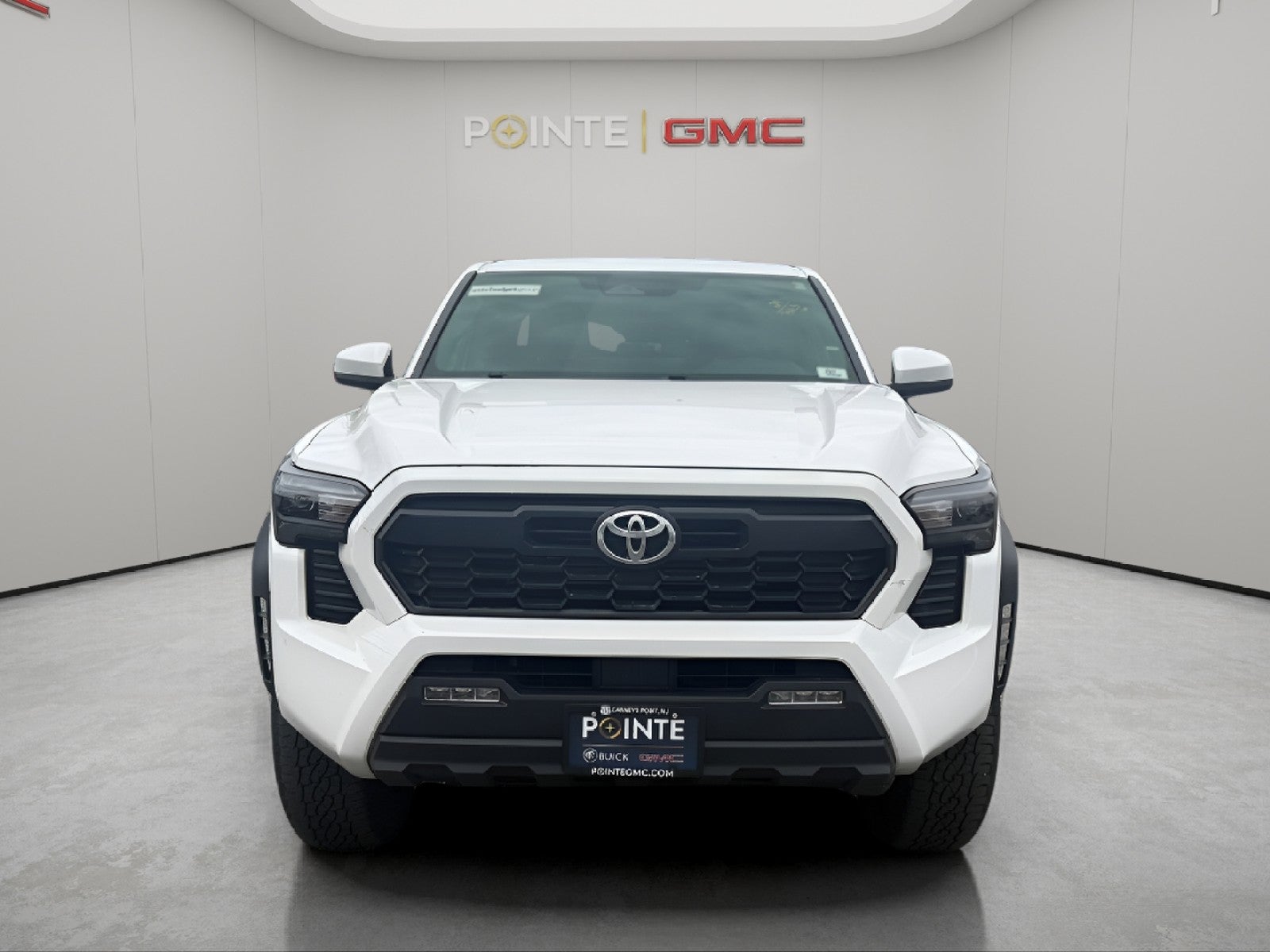 2024 Toyota Tacoma 4WD SR5