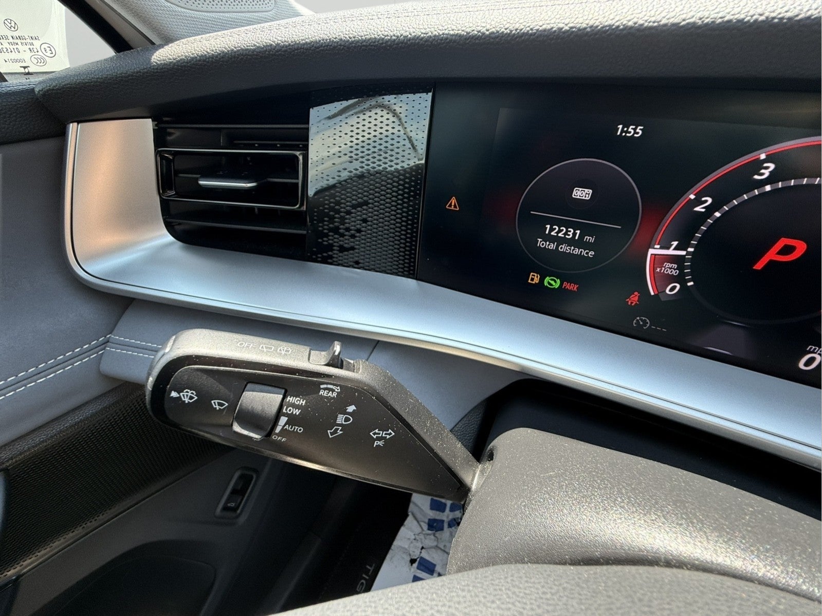 2025 Volkswagen Tiguan SE