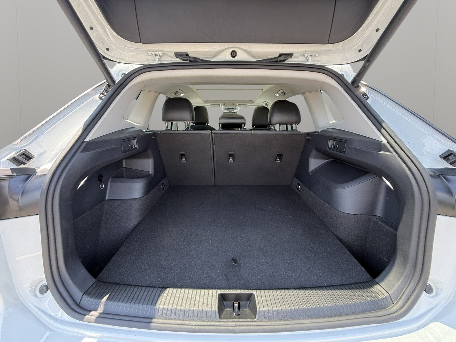2025 Volkswagen Tiguan SE