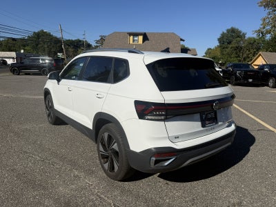 2025 Volkswagen Taos SE