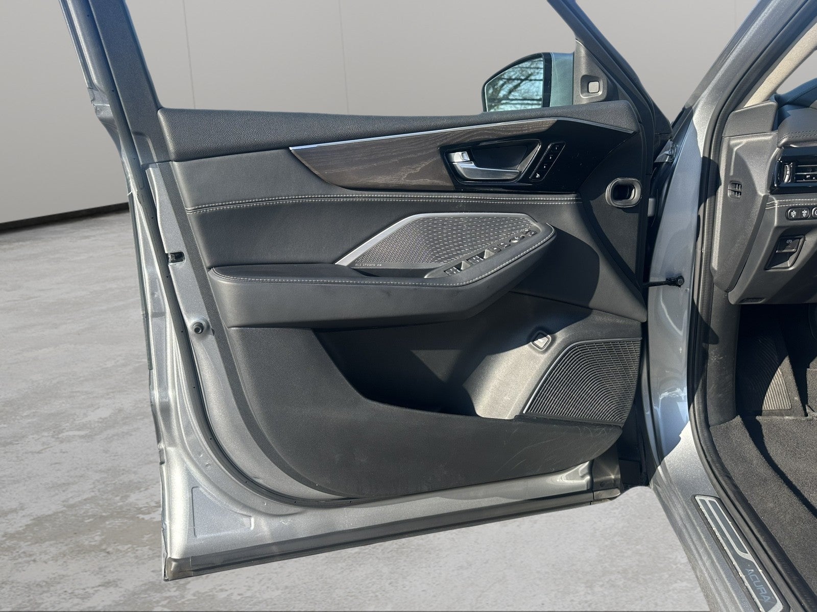 2023 Acura MDX w/Advance Package