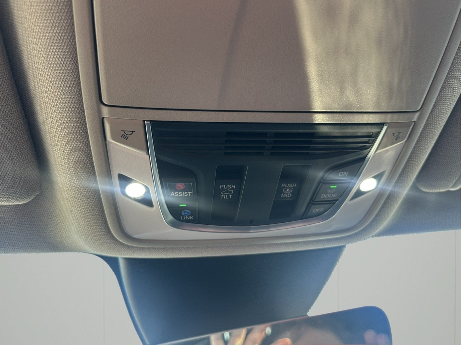 2023 Acura MDX w/Advance Package