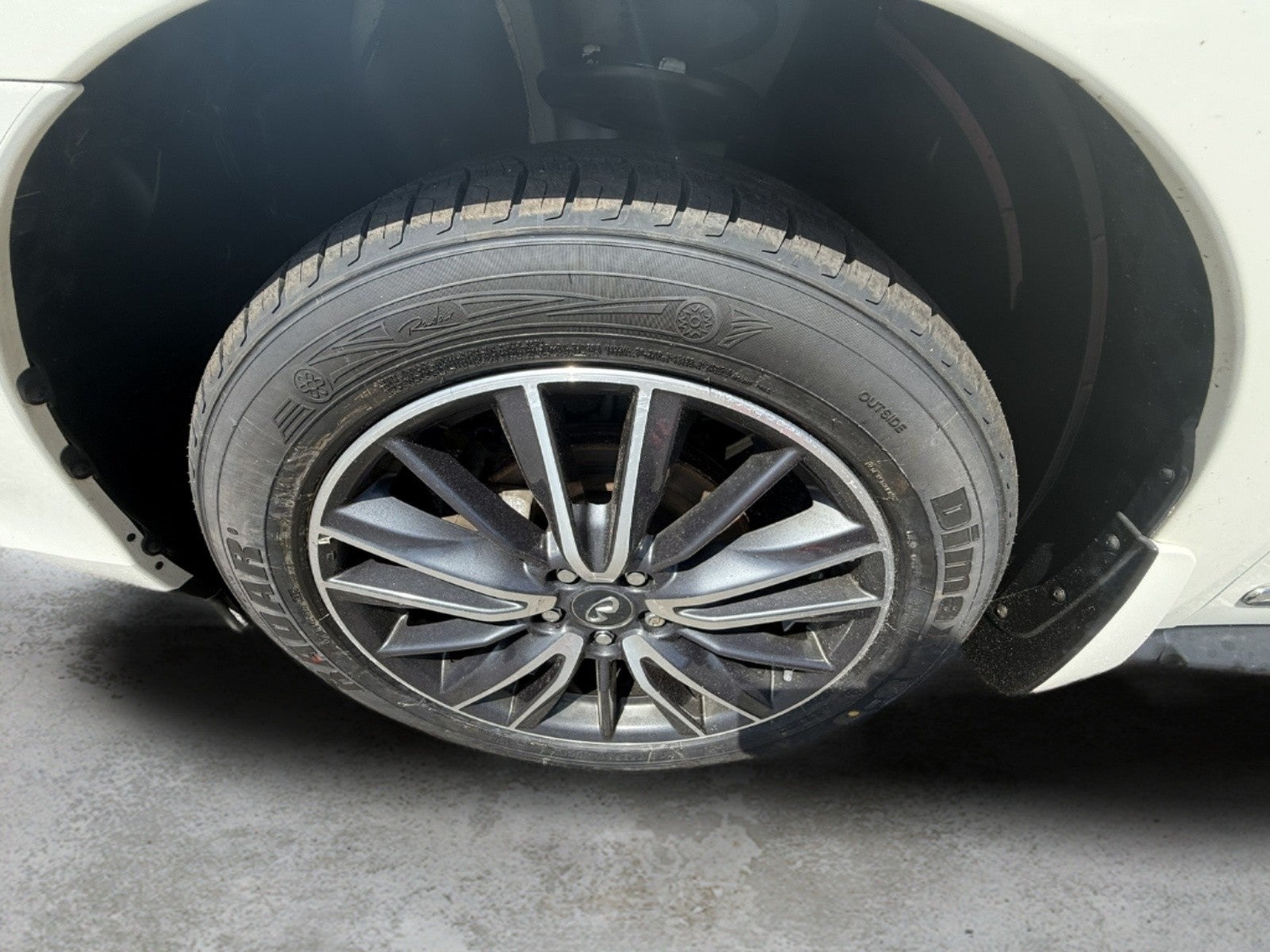 2019 INFINITI QX60 LUXE