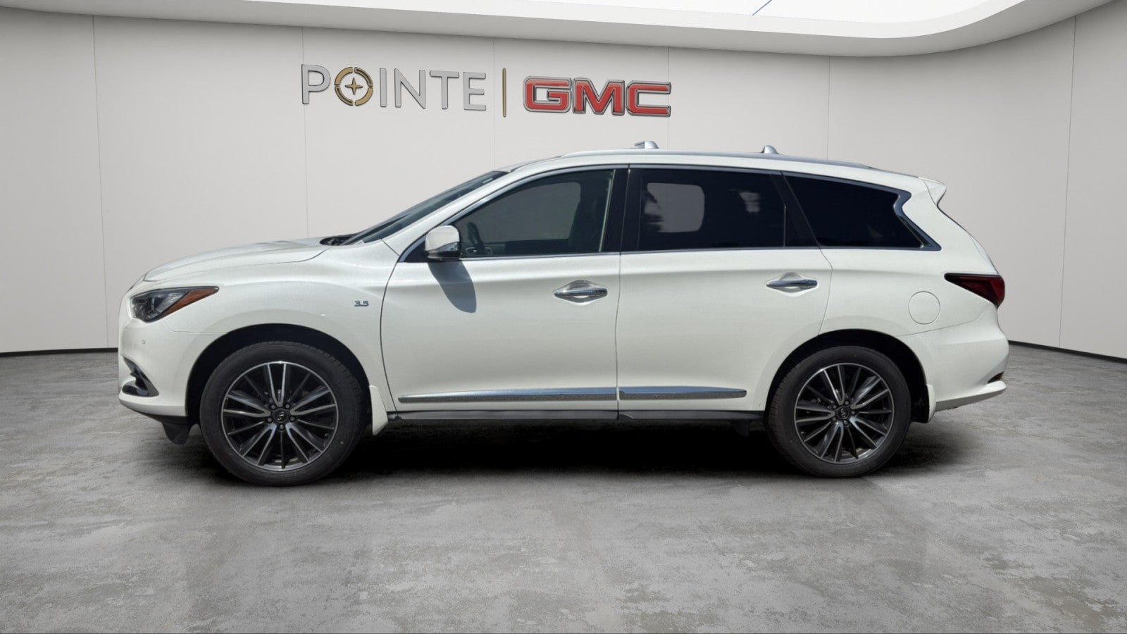 2019 INFINITI QX60 LUXE