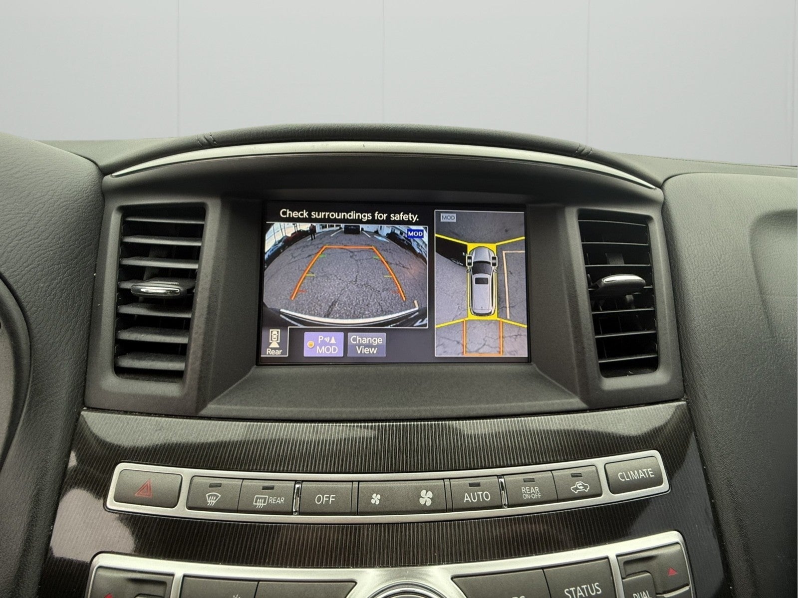 2017 INFINITI QX60 Base