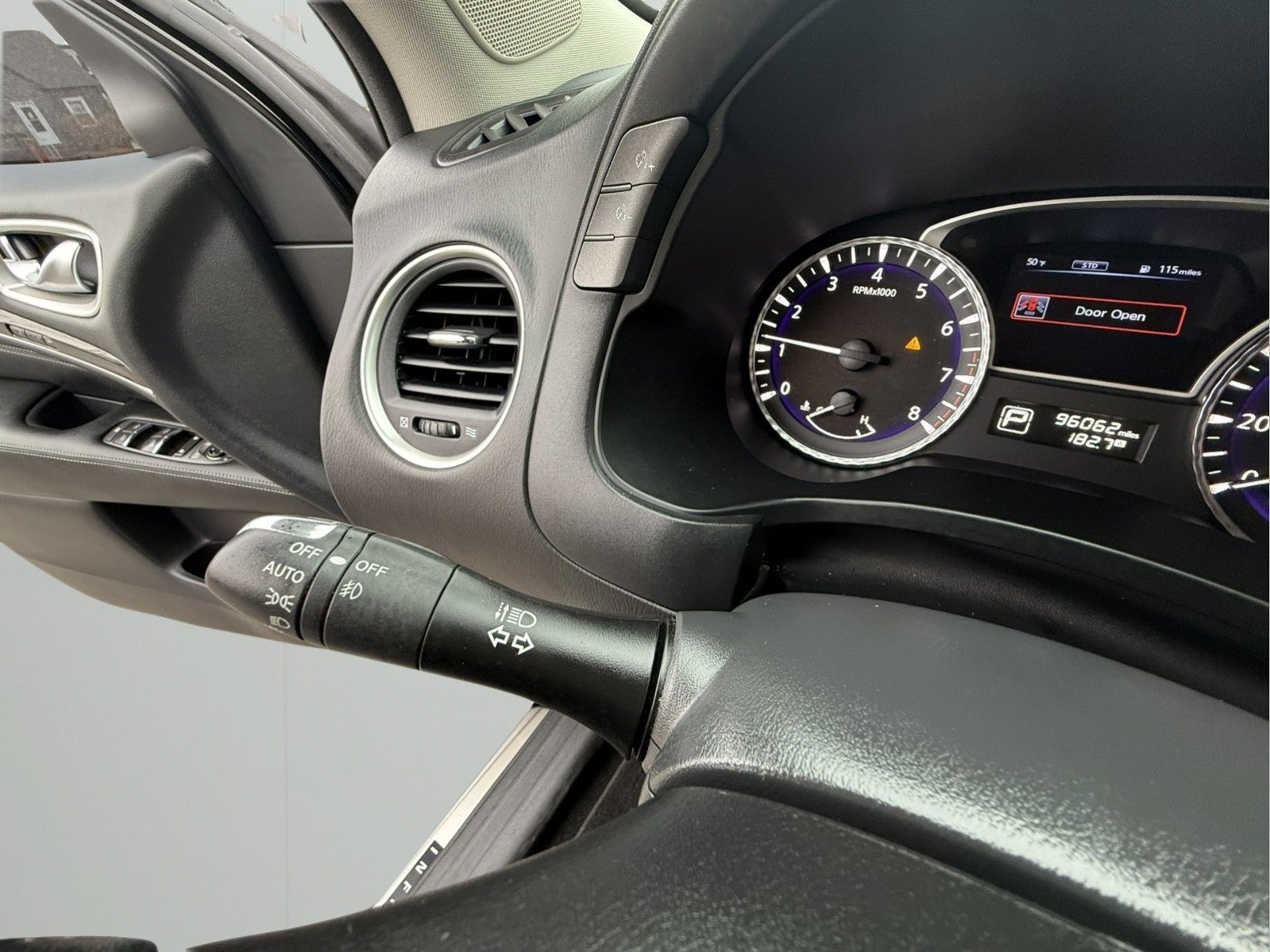 2017 INFINITI QX60 Base