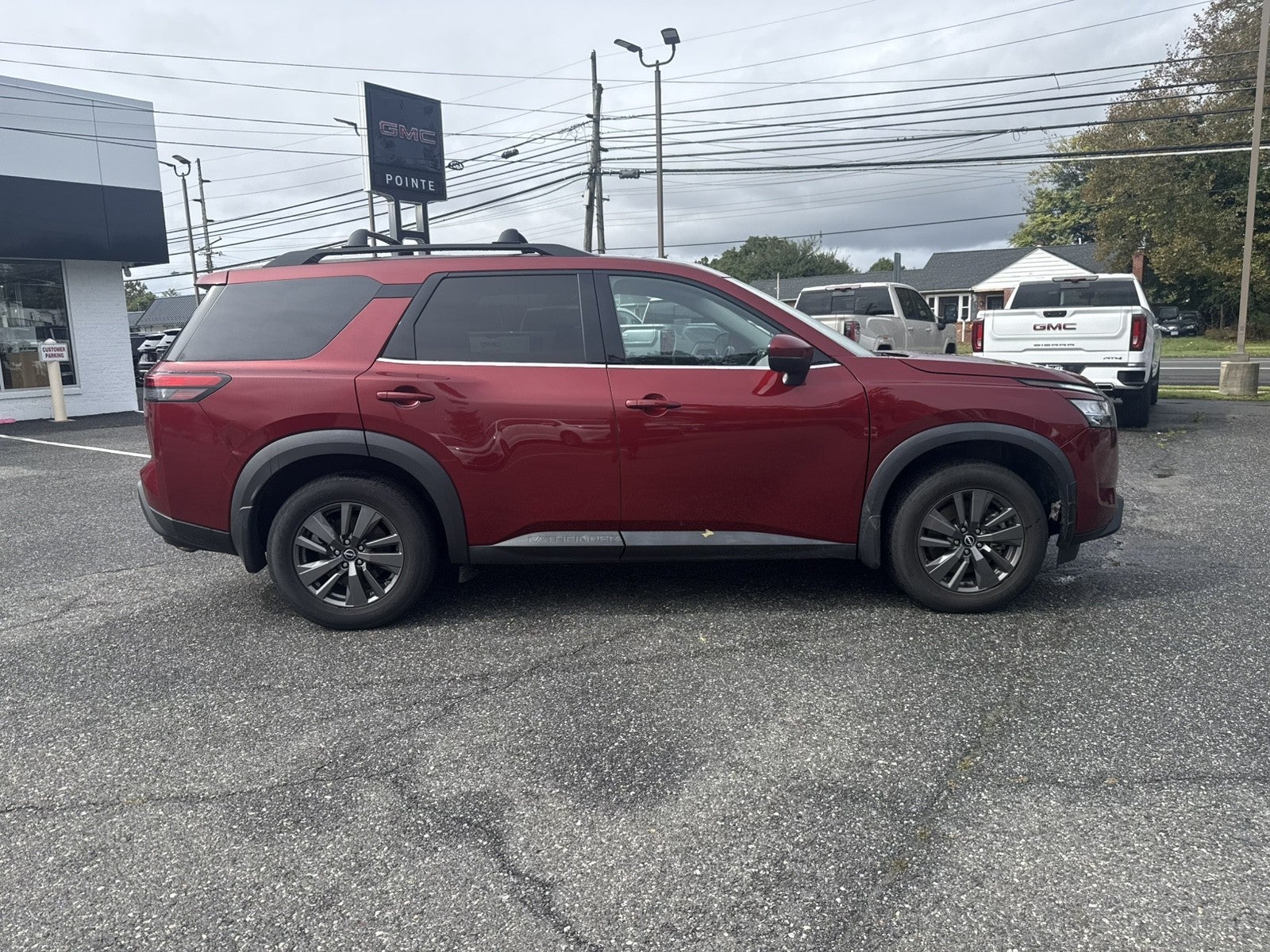 2022 Nissan Pathfinder SV 4WD