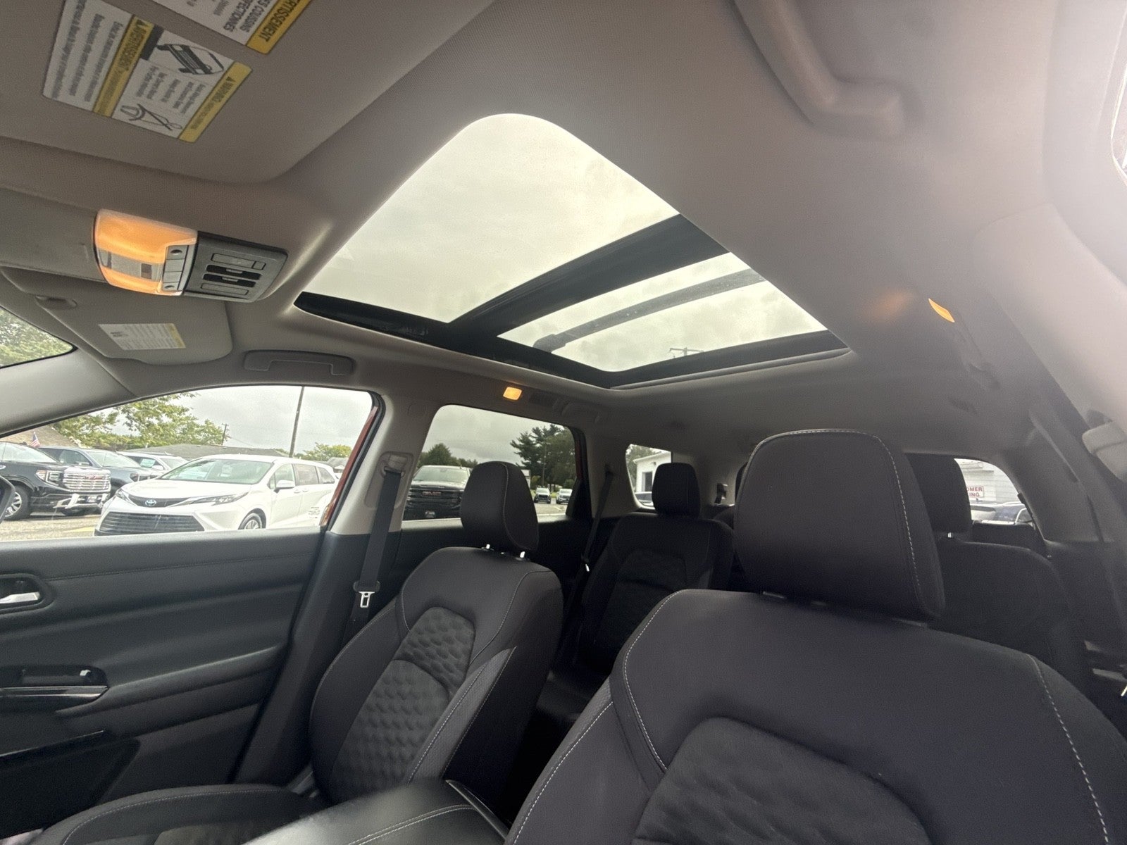 2022 Nissan Pathfinder SV 4WD