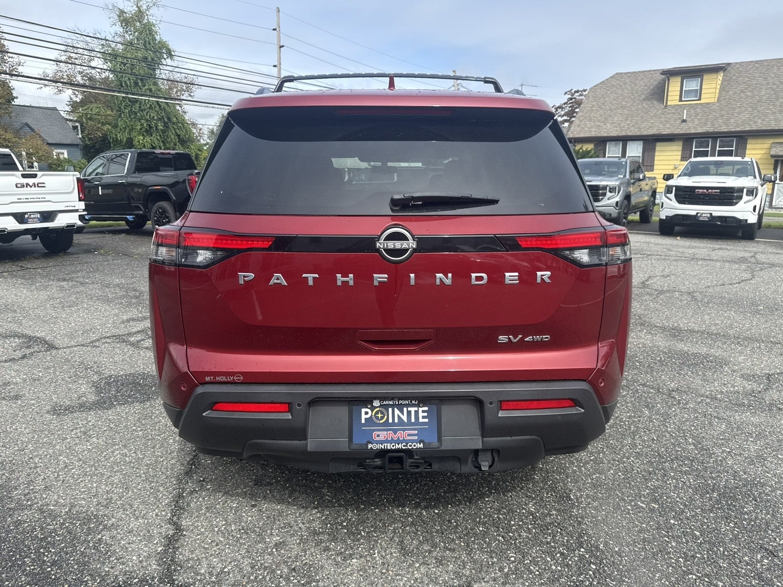 2022 Nissan Pathfinder SV 4WD