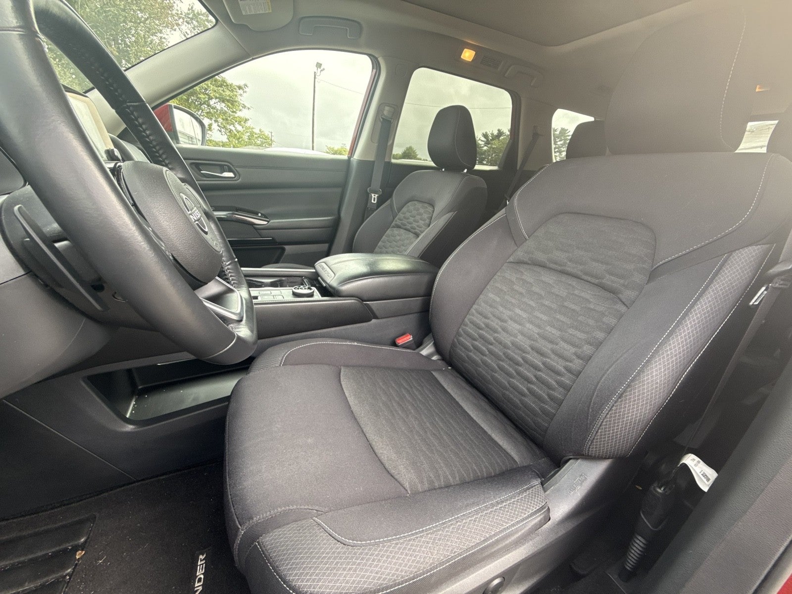 2022 Nissan Pathfinder SV 4WD