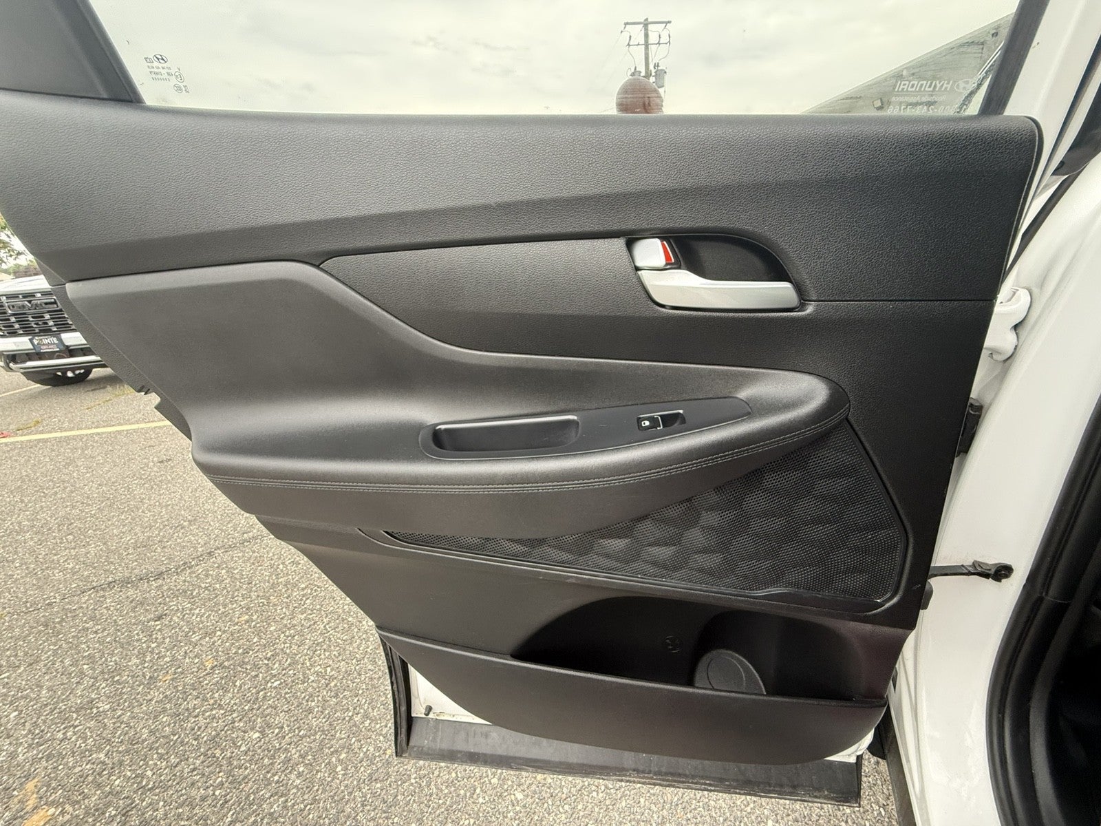 2023 Hyundai Santa Fe SE