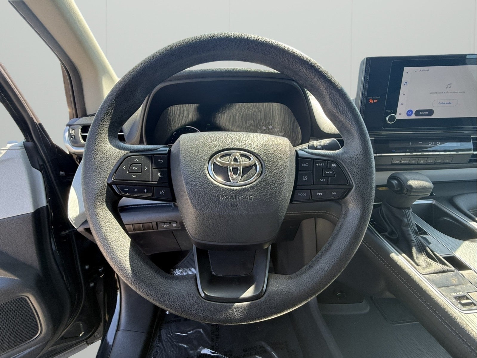2025 Toyota Sienna LE