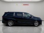 2025 Toyota Sienna LE