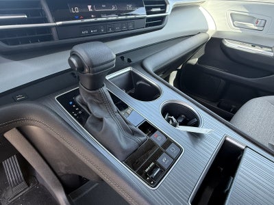 2025 Toyota Sienna LE