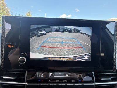 2025 Toyota Sienna LE