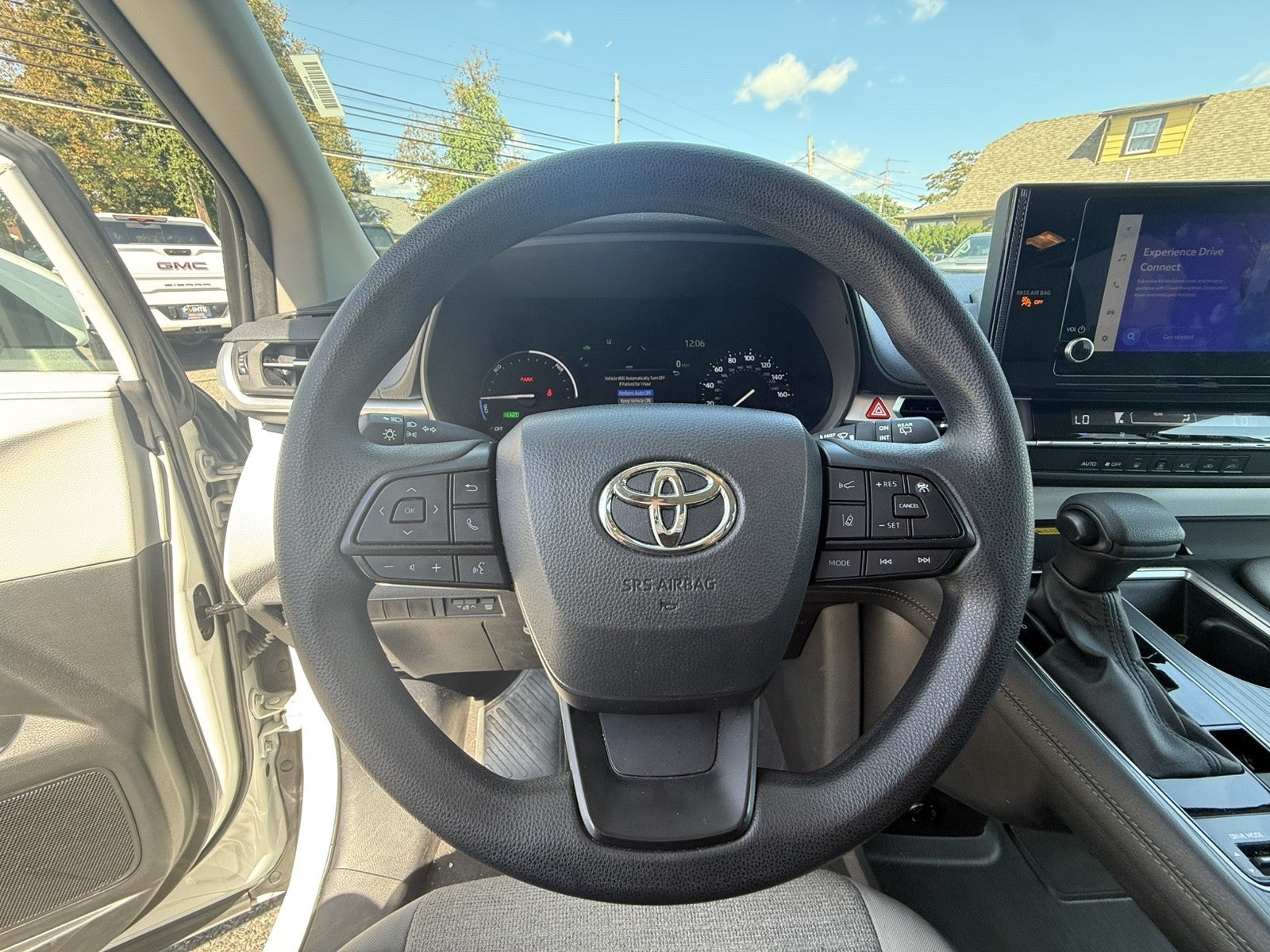 2025 Toyota Sienna LE