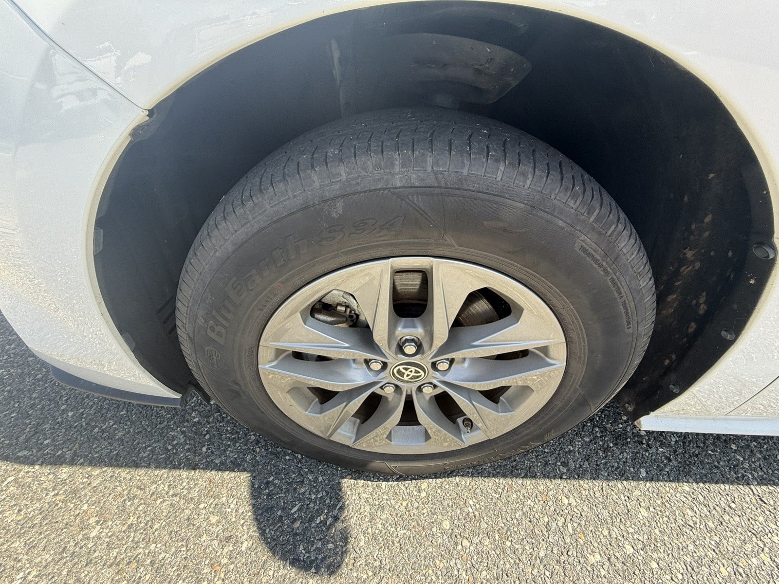 2025 Toyota Sienna LE