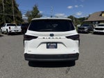 2025 Toyota Sienna LE