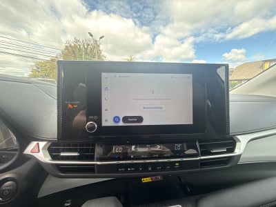 2025 Toyota Sienna LE
