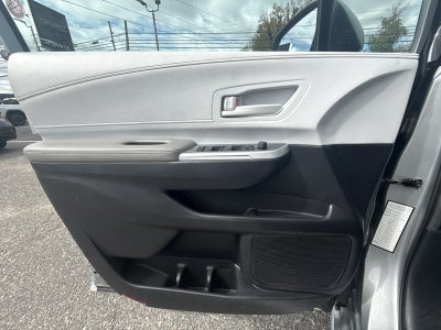 2025 Toyota Sienna LE