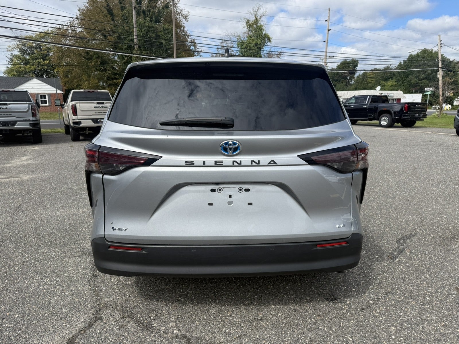 2025 Toyota Sienna LE