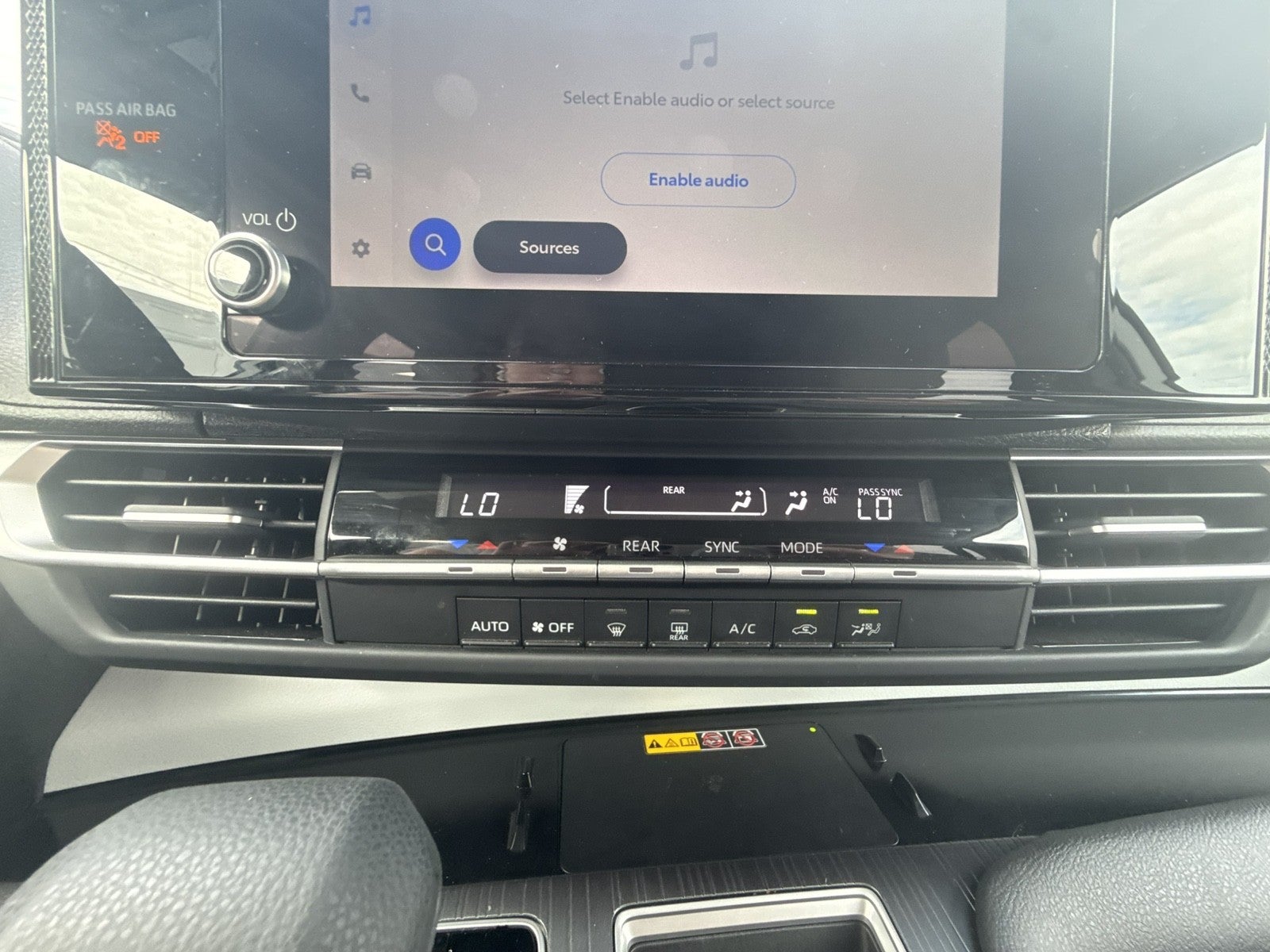 2025 Toyota Sienna LE