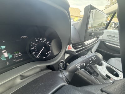 2025 Toyota Sienna LE