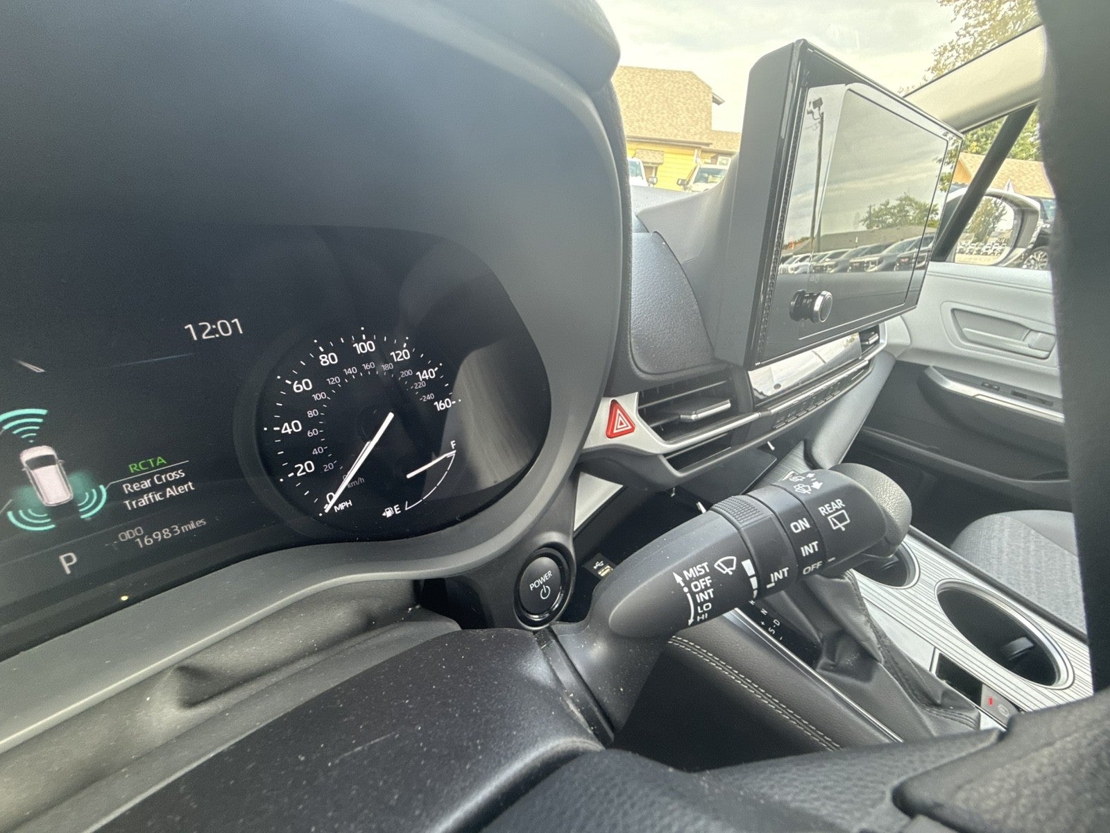 2025 Toyota Sienna LE
