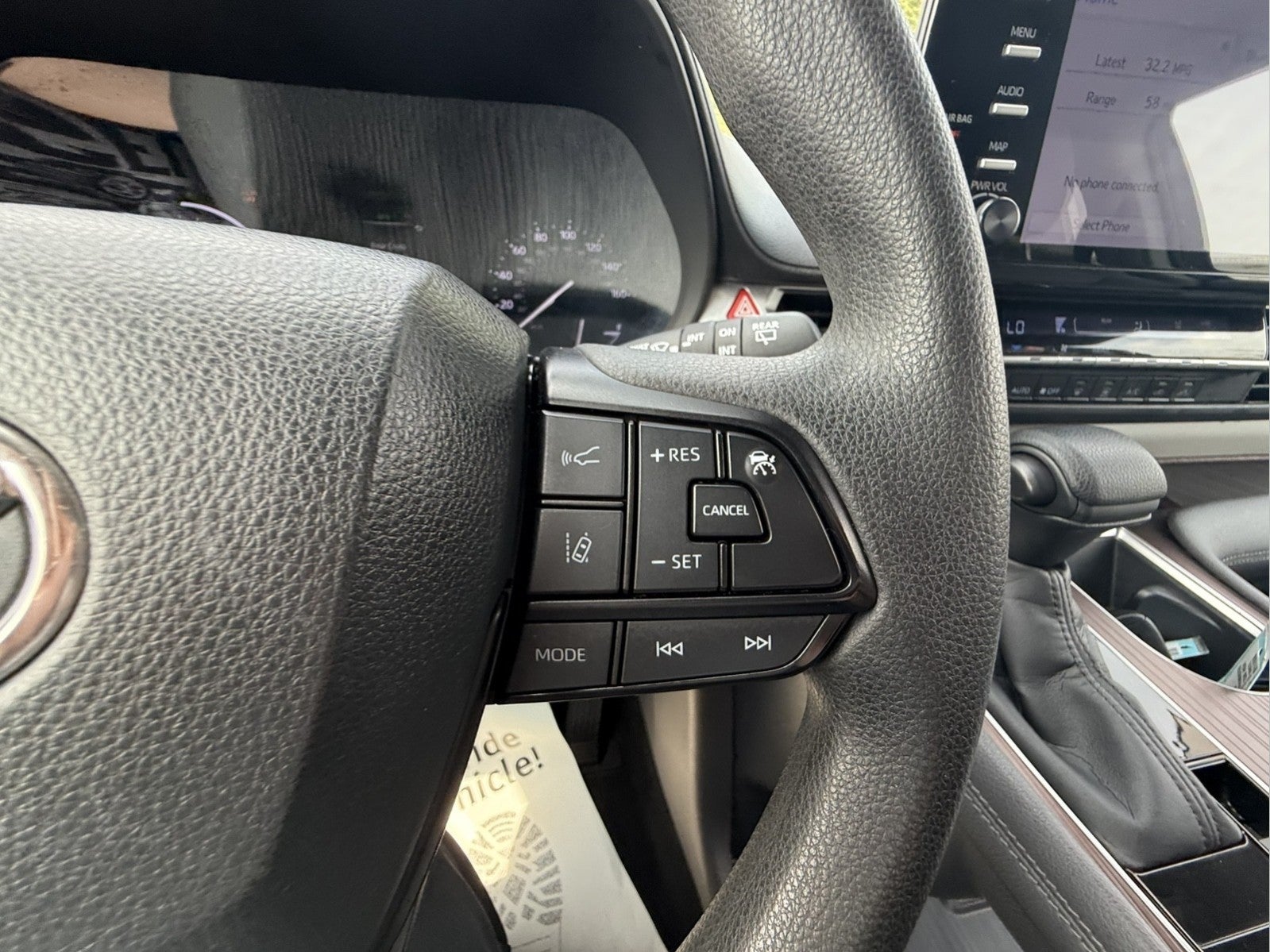 2022 Toyota Sienna LE