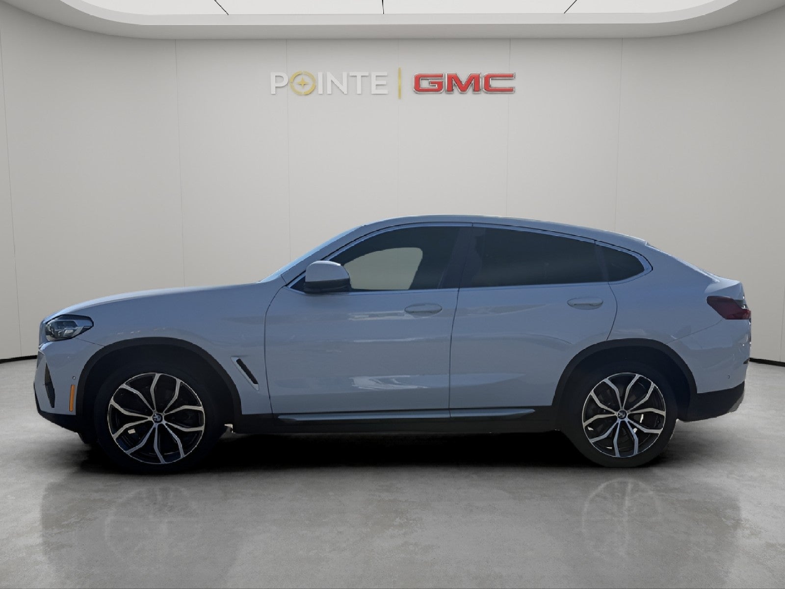 2023 BMW X4 xDrive30i